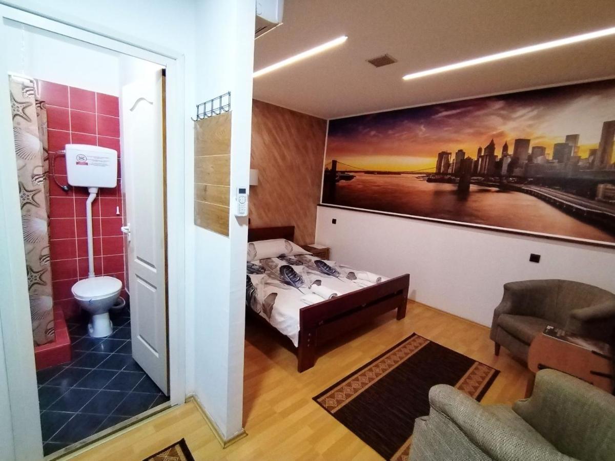 Fun Rooms Sobe Prenociste Borca Kültér fotó