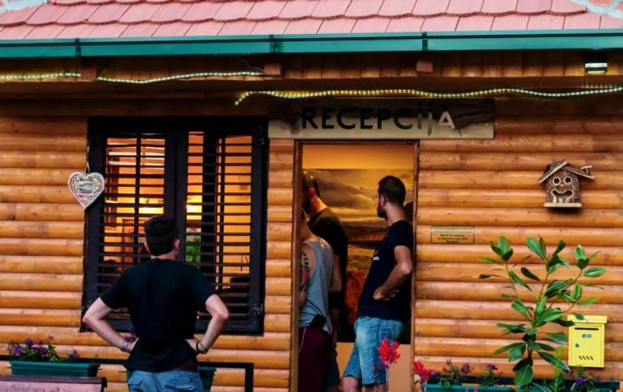 Fun Rooms Sobe Prenociste Borca Kültér fotó